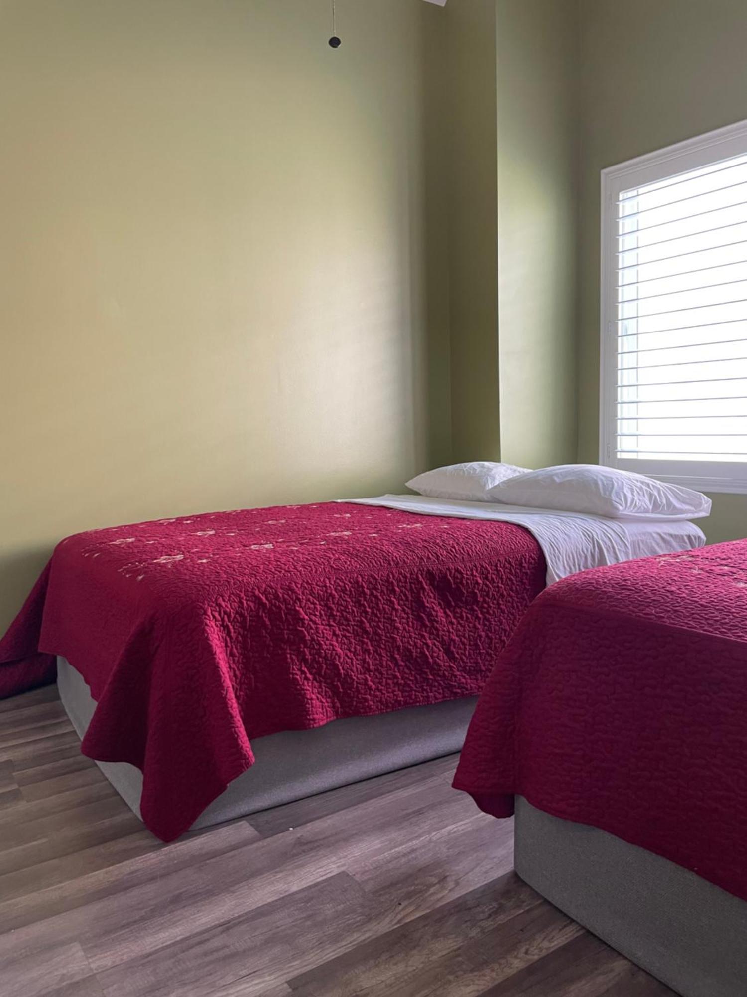 Privatunterkunft Private Large La Bedroom W Private Full Bathroom Or Half-bathroom - Tv - Ac - Wifi - Private Fridge Near Usc - Exposition Park - Usc Memorial Coliseum - Banc Of California Bmo Stadium - Downtown Angeles Dtla - Of Southern California Us Los Angeles