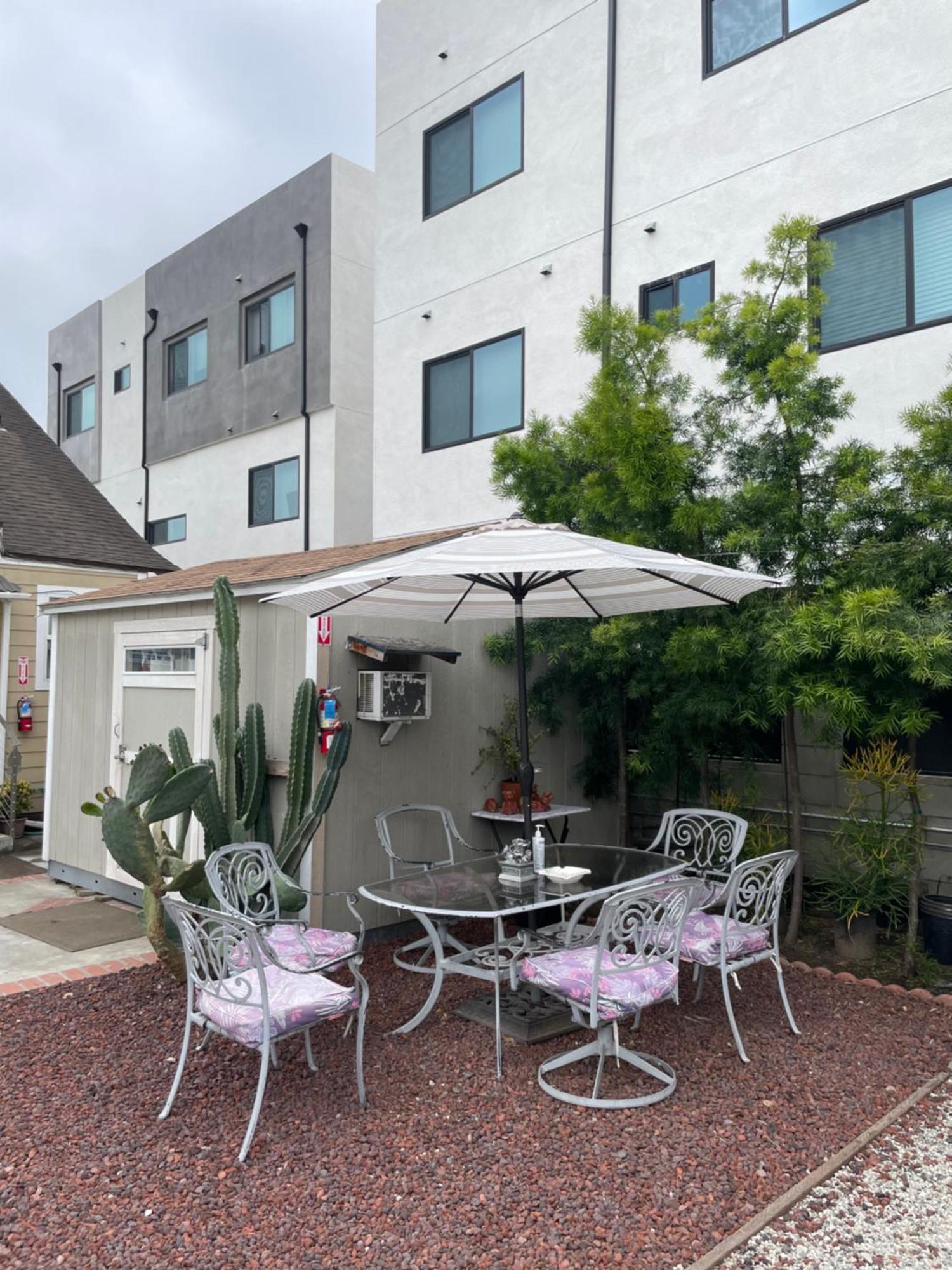 Privatunterkunft Private Large La Bedroom W Private Full Bathroom Or Half-bathroom - Tv - Ac - Wifi - Private Fridge Near Usc - Exposition Park - Usc Memorial Coliseum - Banc Of California Bmo Stadium - Downtown Angeles Dtla - Of Southern California Us