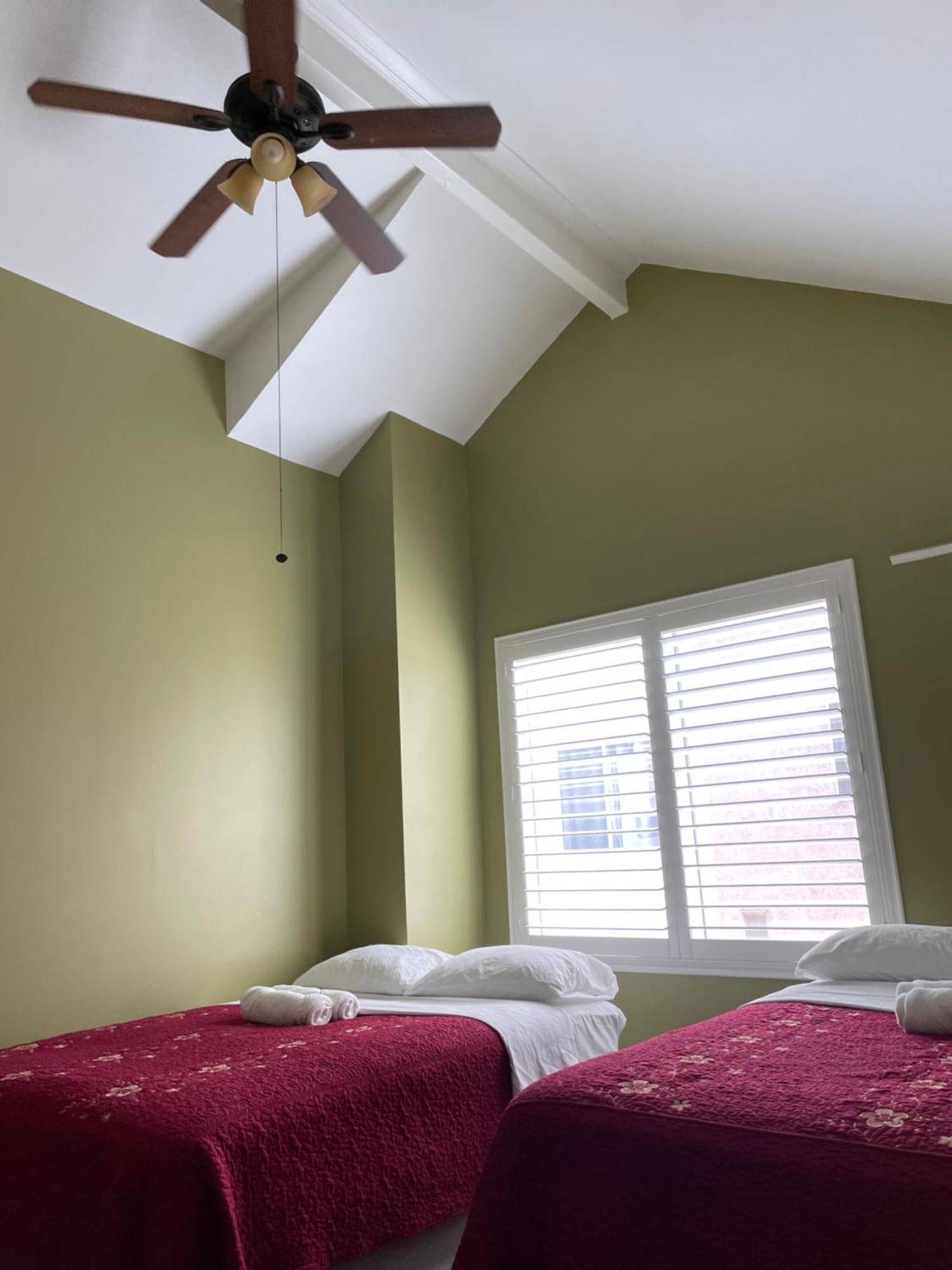 Homestay Private La Oasis: Usc-adjacent Comfort With Full Amenities *
